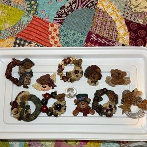 Vintage Boyds Bears Christmas set of 10 Colorful Brooch Set